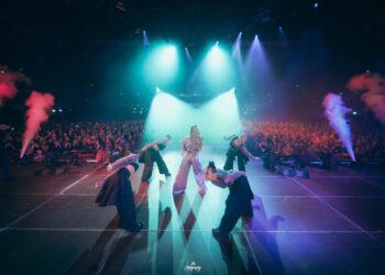 Adrinos šou akimirka