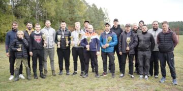 Kazlų Rūdos diskgolfo lygos „Sporto centro Taurė‘ 2025“ nugalėtojai – Mantas Kopūstinskas ir Laurynas Beliauskas