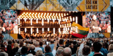 Ansamblis „Lietuva“ kviečia prisiminti legendines dainas koncerte „Dainuojanti laisvė“