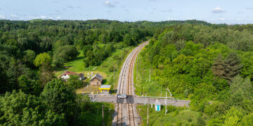 Ruožuose Vinčai-Marijampolė ir Kazlų Rūda-Vinčai bus stiprinimas eismo geležinkelio pervažose saugumas