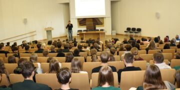 Marijampolėje - paskaita jaunimui apie saugią ateitį