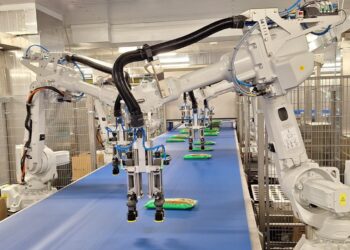 „Mantinga“ plečiasi ir kviečia į komandą operatorius bei kitus gamybos darbuotojus