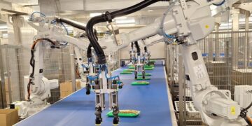 „Mantinga“ plečiasi ir kviečia į komandą operatorius bei kitus gamybos darbuotojus