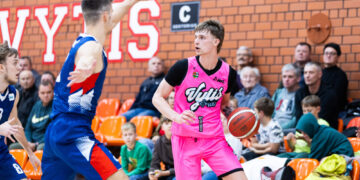 Dėjimų fiesta VDU sporto centre pažymėta pratęsta šakiškių pergalių serija