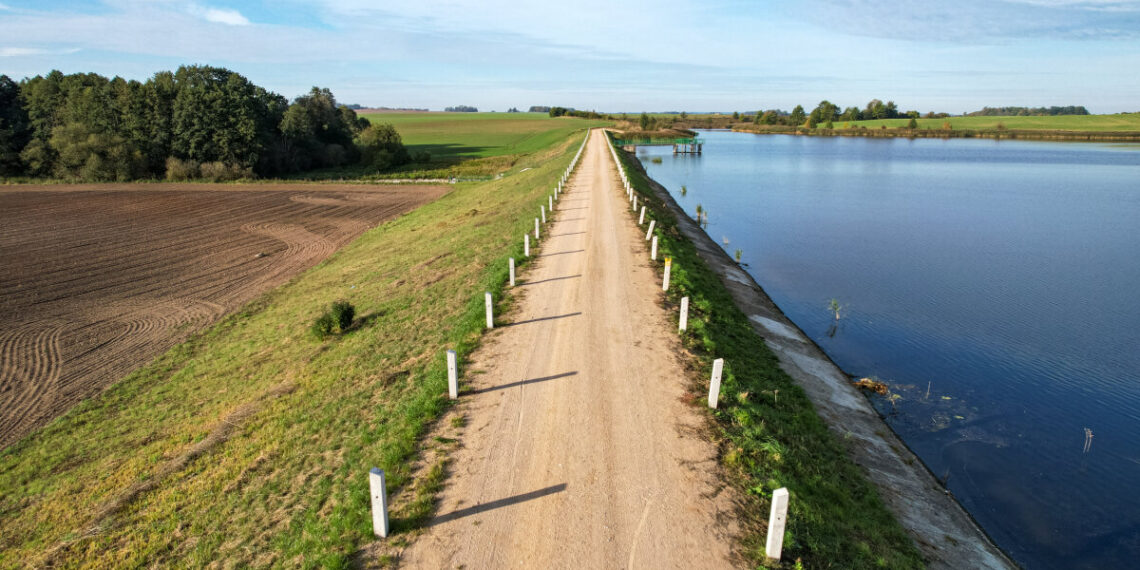 Nauja iniciatyva pasiteisino – sutvarkyti 42 kilometrai žvyrkelių