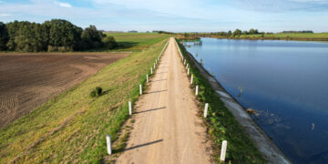 Nauja iniciatyva pasiteisino – sutvarkyti 42 kilometrai žvyrkelių
