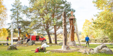 Ramybės parkas pasipildo naujais tautodailės kūriniais