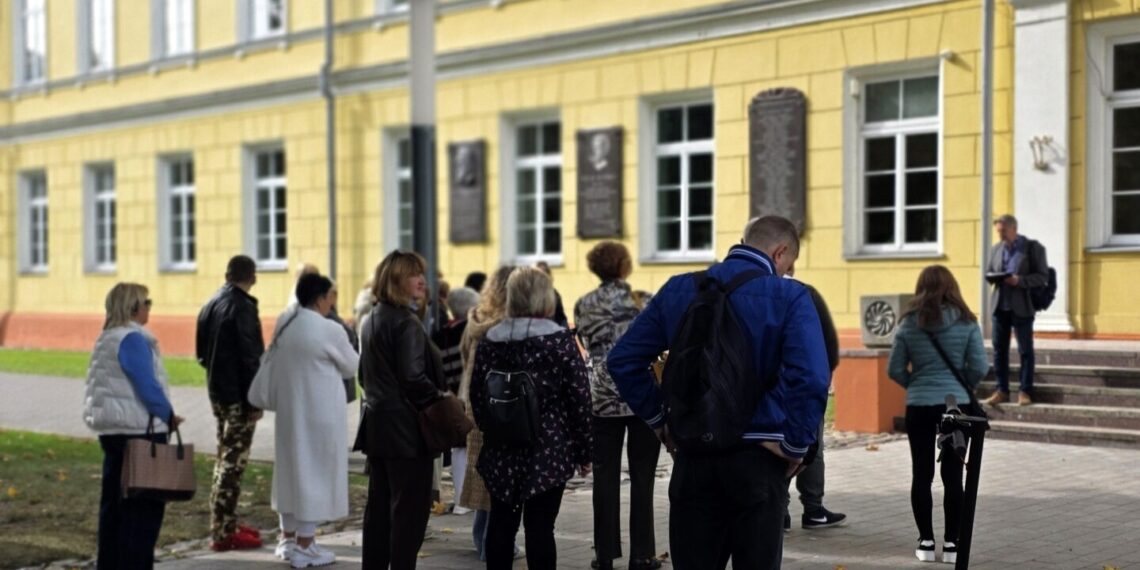 Marijampolės turizmo ir verslo informacinis centras „SMART Marijampolė“ įgyvendinda projektą „Moteriškoji Marijampolė – istorija ir dabartis“
