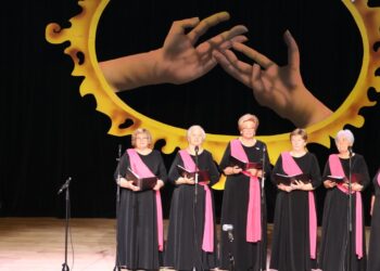 Kalvarijoje surengtas Lietuvos asmenų su negalia draugijos asocijuotų narių mėgėjų kolektyvų konkursas „Vilties paukštė 2025“