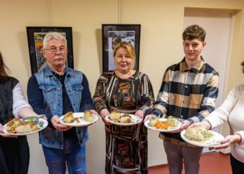 Baraginė kvepėjo tikrais lietuviškais skanėstais - čia surengtas cepelinų virimo čempionatas