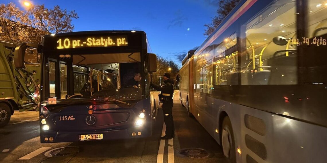Padidinto pavojaus transporto kontrolė: neblaivūs vairuotojai ir dažniausi pažeidimai