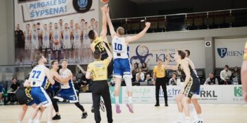 Atkakliose rungtynėse, paskutinėmis jų minutėmis „atakiečiai“ nusileido Prienų „Tikodenta“ ekipai