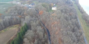 Baigiami Kalno g., vedančios link Žemosios Panemunės dvaro asfaltavimo darbai