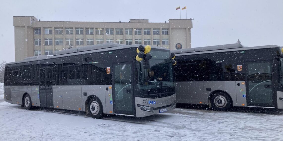 Marijampolėje pristatyti nauji modernūs miesto autobusai