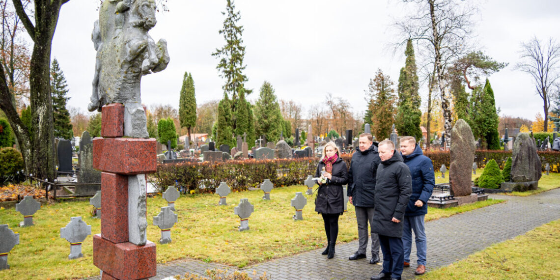 Atminties šviesoje – pagarba nusipelniusiems kraštui asmenims