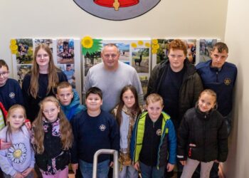 Vaikų dienos centro „Spindulėliai“ vaikai mezga ryšį su gamta