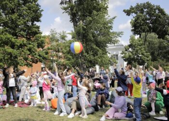 Skaitymo nuotykiai ir teatriniai atradimai projekte „Knyginėtojai“