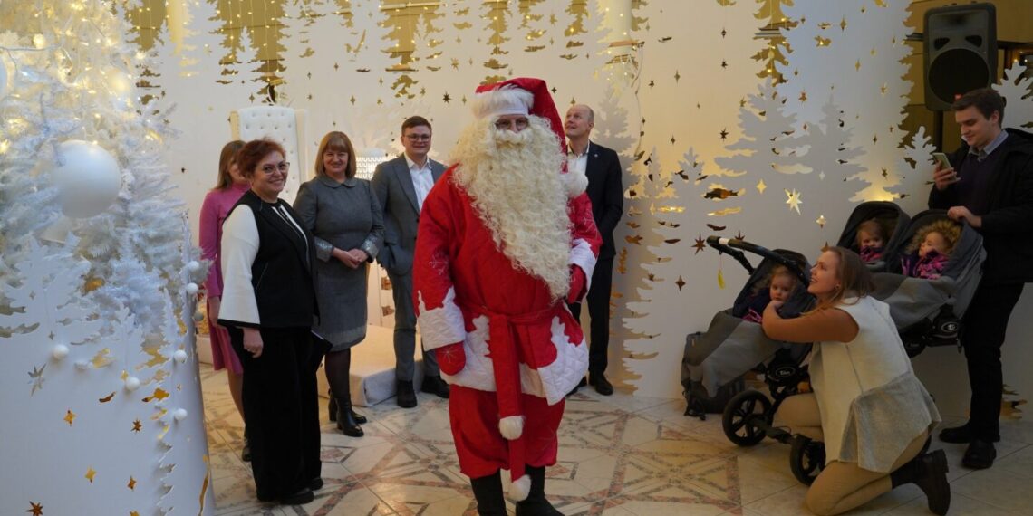 Kalėdų Senelio rezidencijoje vyko jauki šeimų popietė