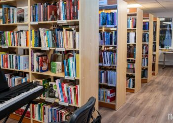 Dvigubai didesnė ir dar šviesesnė – atidaryta atnaujinta Puskelnių biblioteka