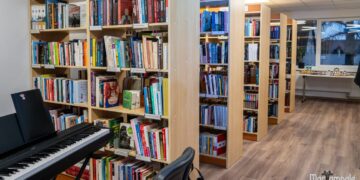 Dvigubai didesnė ir dar šviesesnė – atidaryta atnaujinta Puskelnių biblioteka