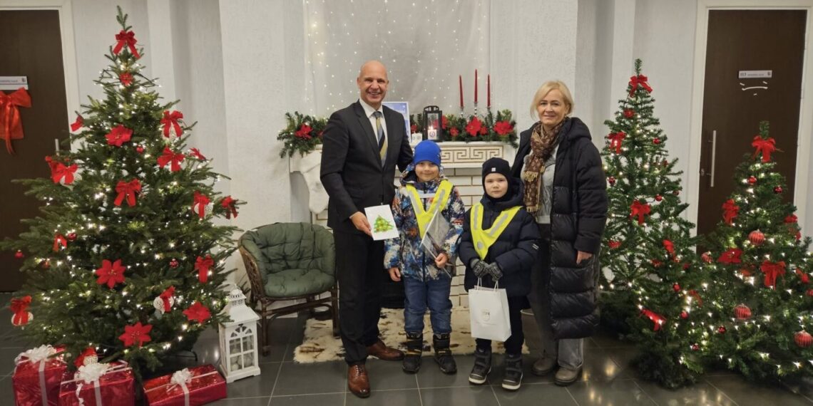 Šakių savivaldybėje - šventinis „Mažų žingsnelių“ vaikų vizitas