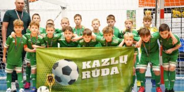 Vaikų salės futbolo turnyre „Sporto centro Taurė‘ 2025“ kazlųrūdiečiai iškovojo antrąją vietą