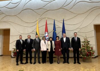 Aštuonios ministerijos bendradarbiaus skatinant šalies socialinės ekonomikos plėtrą
