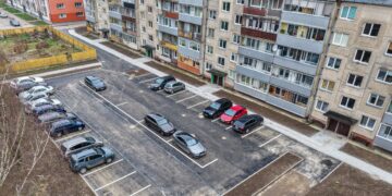 Atnaujintos automobilių stovėjimo aikštelės Draugystės ir Kauno gatvėse
