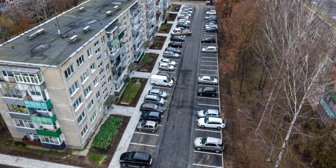 Užbaigta paskutinė šių metų automobilių stovėjimo aikštelė Marijampolėje