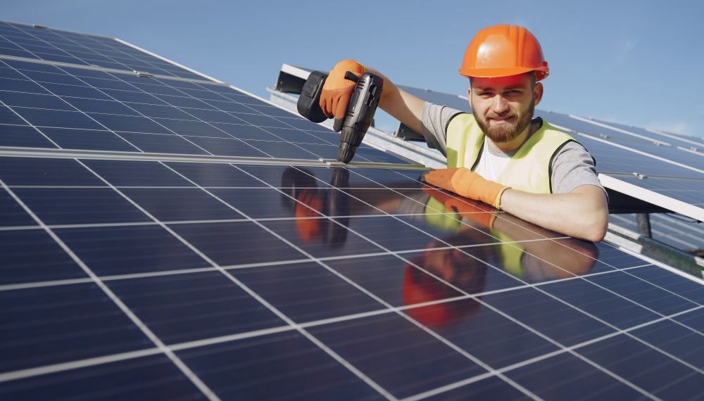 Kiek galite sutaupyti įsirengę saulės elektrinę