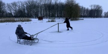 Ant Šakių ežero - žieminė karuselė