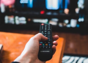 Internetinė televizija: kodėl verta rinktis internetinę televiziją mokymuisi ir pramogoms