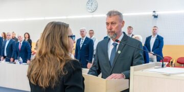 Prisiekė naujasis Marijampolės savivaldybės tarybos narys R. Grinevičius