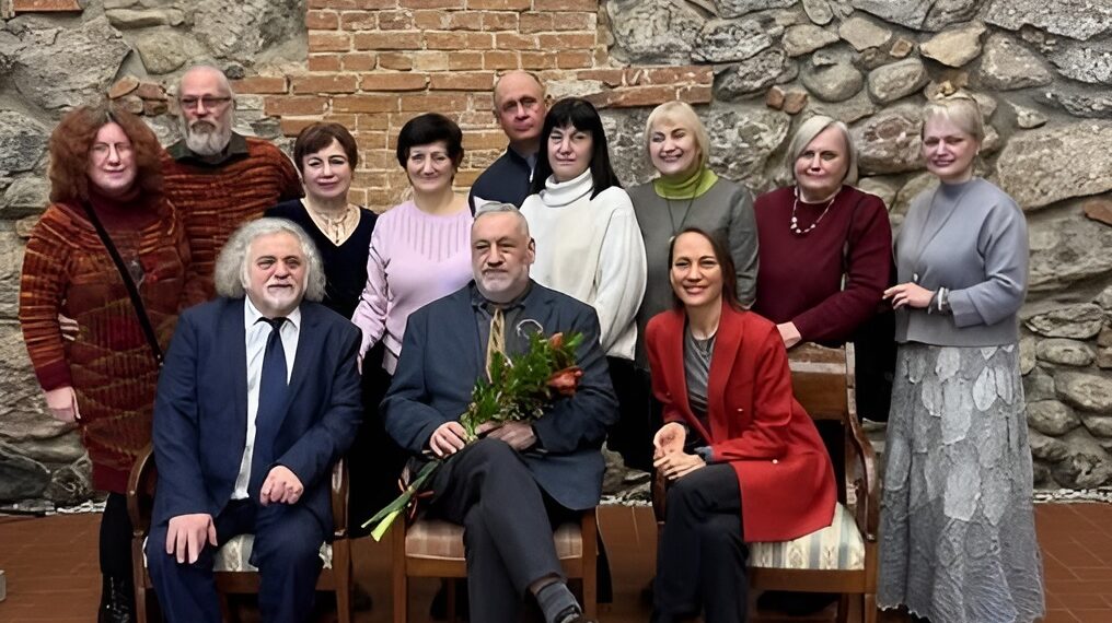 Šakių krašto tautodailininkas, kalvis Edvardas Mačaitis – nacionalinės konkursinės liaudies dailės parodos „Aukso vainikas“ trečios vietos laimėtojas