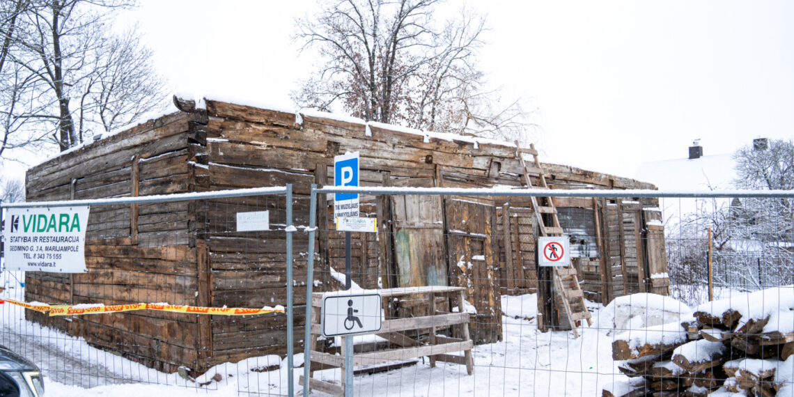 Pradėti Bulotų namų ūkinio pastato renovacijos darbai