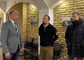 Šakių rajono savivaldybėje lankėsi Ukrainos Derhachi savivaldybės mero patarėjas Yevhen Kotenko