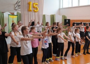 Gražiškių gimnazija paminėjo 15-ąjį gimtadienį