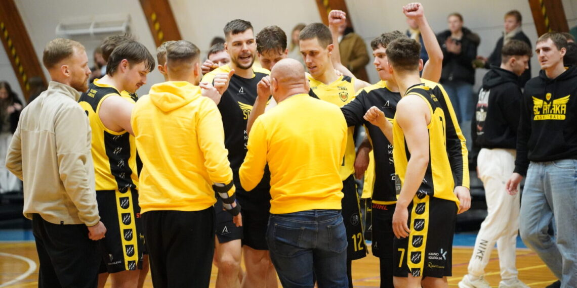 Sunkiose ir permainingose rungtynėse „atakiečiai“ išvargo pergalę prieš Vilniaus „Rytas-MRU“ krepšininkus