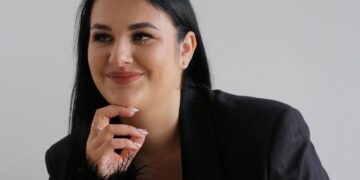 Rašytoja Laura Štadienė: „Aš nenoriu įkvėpti. Noriu supurtyti“