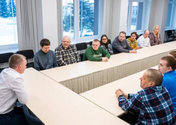 Savivaldybėje lankėsi Marijampolės socialinės pagalbos centro Asmenų, turinčių intelekto sutrikimą, dienos užimtumo padalinio jaunimas