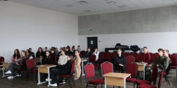 Kalvarijos gimnazijos mokiniai susipažino su Erasmus+ projektų naudomis
