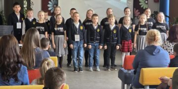 Mokslinis smalsumas sukvietė pradinukus į respublikinę konferenciją Kalvarijos sav. Jungėnų pagrindinėje mokykloje
