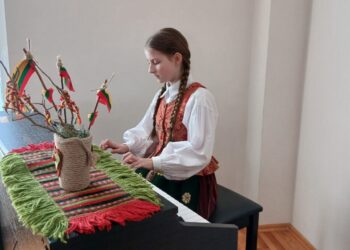Vilkaviškio rajono seniūnijose iškilmingai paminėta Lietuvos nepriklausomybės atkūrimo diena
