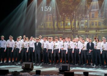 Marijampolės Rygiškių Jono gimnazijos dvyliktokai šventė šimtadienį