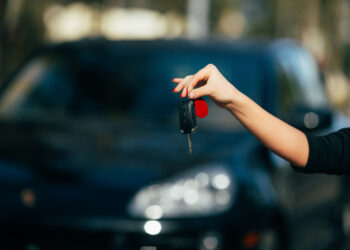 Kaip ilgalaikė automobilių nuoma gali palengvinti kasdienį mobilumą?
