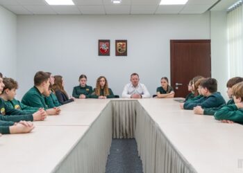 Smalsumas, kuris įkvepia: Marijampolės savivaldybėje skambėjo šeštokų klausimai