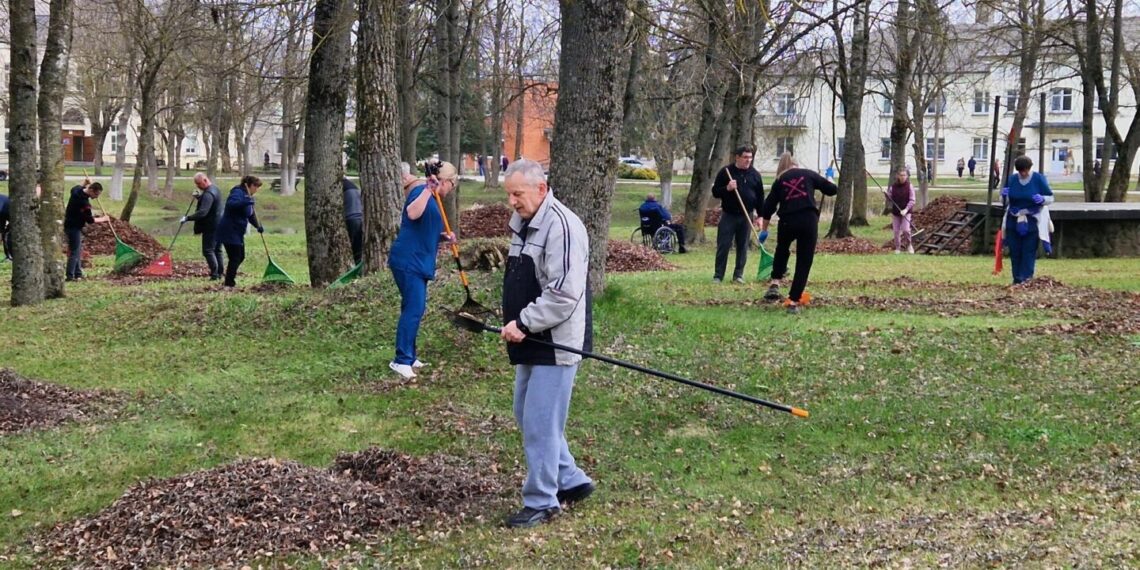 Vienybė, kuri augina: Klausučių bendruomenė pavasarinėje talkoje nuveikė didžius darbus