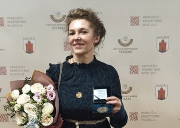 Kazlųrūdietė Sandra Atkočiūtė apdovanota Gabrielės Petkevičaitės - Bitės atminimo medaliu