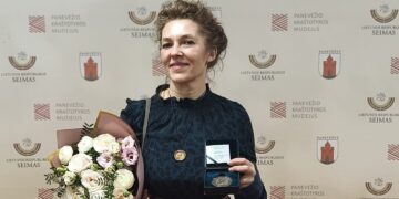 Kazlųrūdietė Sandra Atkočiūtė apdovanota Gabrielės Petkevičaitės - Bitės atminimo medaliu