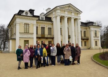 Marijampolės regiono funkcinės turistinės zonos infoturo dalyviai lankėsi Paežerių dvare